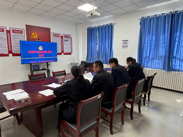图2：特克斯执法大队与第四师交通运输综合行政执法支队三大队签订协议.png