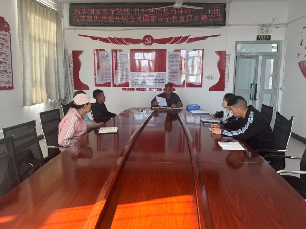 简小华 摄.jpg