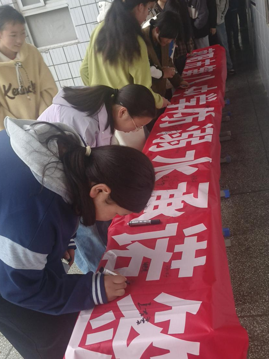 04281777373311353975.png 屏幕截图 2026-04-28 184653.png