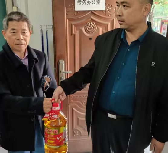 屏幕截图 2026-10-19 190636.png